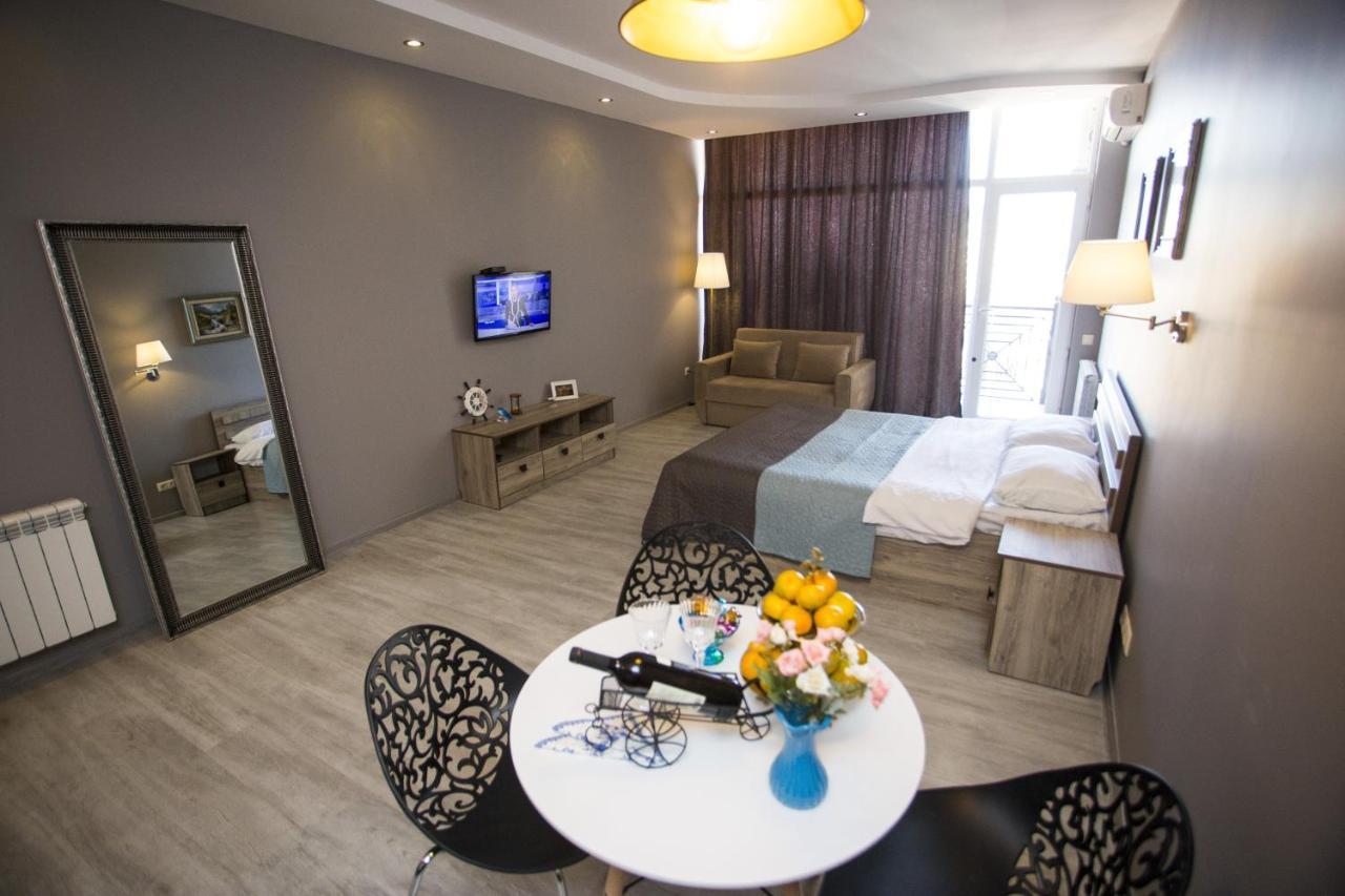 Luxury Room Batumi Exteriör bild